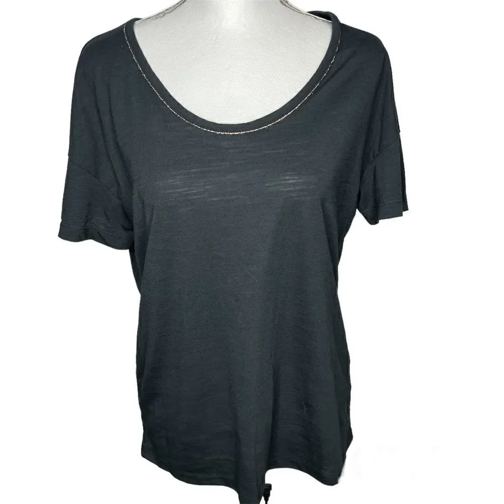New! Nike Black/Dk Smoke Grey Yoga Dri-FIT Metallic Trim Women’s Top Sz Medium
